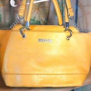 *~KENNETH Cole   REACTION~*    HANDBAG YELLOW MEDIUM SIZE